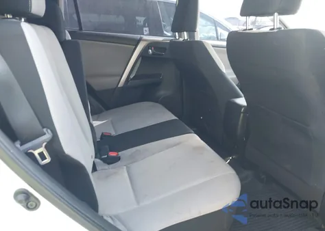 2018 Toyota Rav4 Xle z USA, uszkodzony, nr VIN JTMRFREV4JJ738040